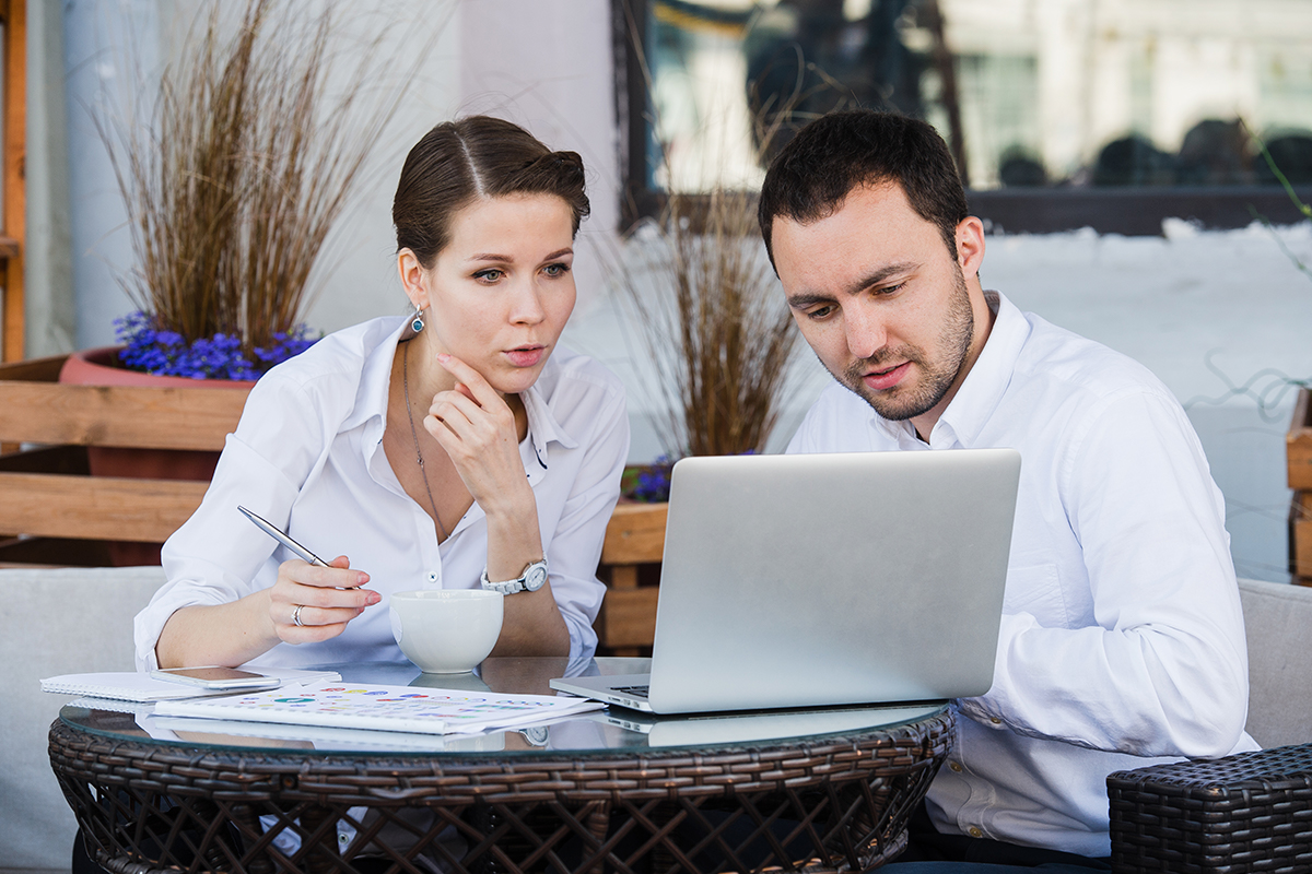 Be in the Loop With Lawyers Who Can Stand in for You at Your Court Hearings